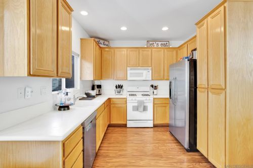 2951 River Shadow Ct, Alpine CA  91901-2379 exterior