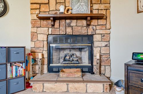 2703 Kansas St, Mckeesport PA  15132-7841 exterior