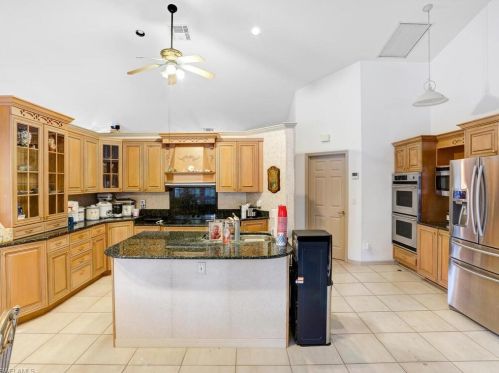 7040 Sable Rdg Ln, Naples FL 34109-3869 exterior