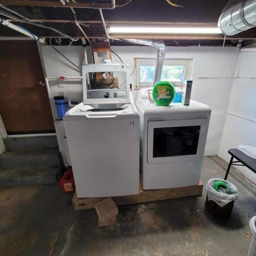 1130 Trexlertown Rd, Breinigsville PA  18031-1667 exterior