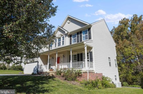 436 Spyglass Hill Dr, Charles Town WV  25414-4053 exterior