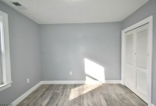 23 Grv St, Ridgefield Park NJ  07660-1442 exterior