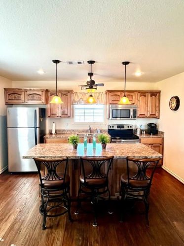 1111 Ocean Dr, Green Lake TX  77979 exterior