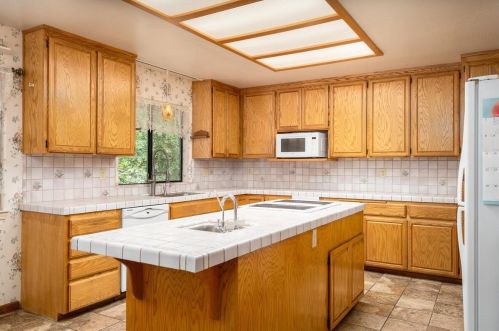 6289 Pine St, Pacific House CA  95726-9614 exterior