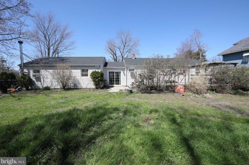 34 Broad St, Berlin Boro NJ  08009-1436 exterior