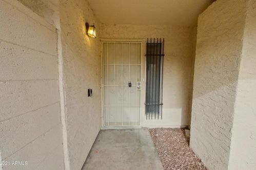 17817 45th Ave, Glendale, AZ 85308-1652