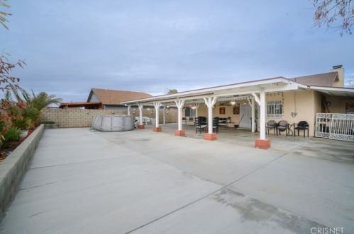 45331 Bison Cir, Lancaster CA  93535-2048 exterior