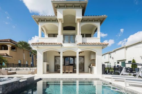 765 Golden Bear Dr, Kissimmee, FL 34747-6401
