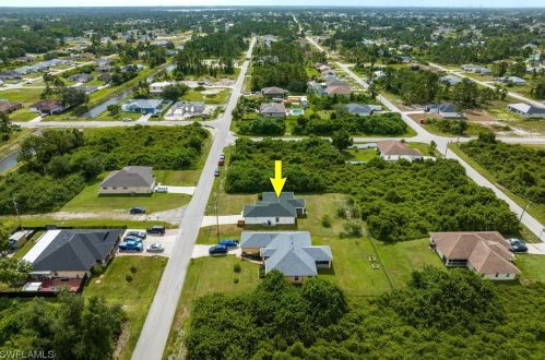 3314 30 St, Lehigh Acres FL 33976-3932 exterior