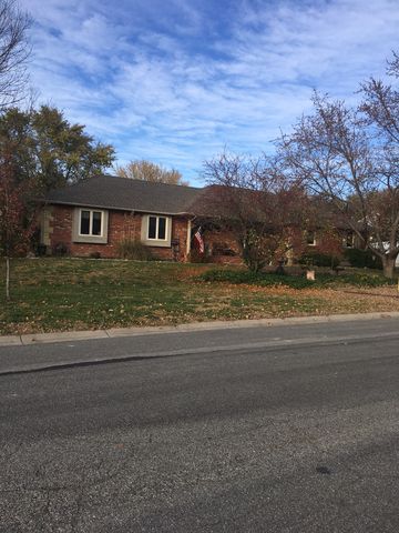 606 1st St, Whitewater, KS 67154-9083