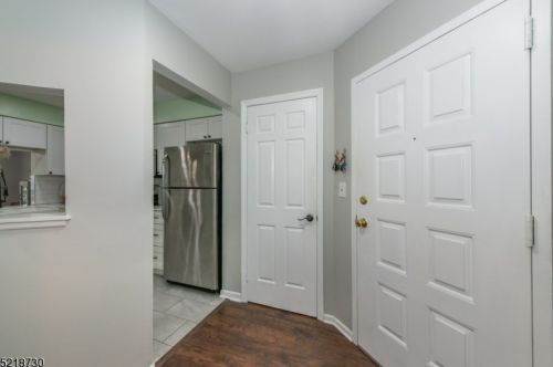 120 Quartz Ln, Paterson, NJ 07501-3350