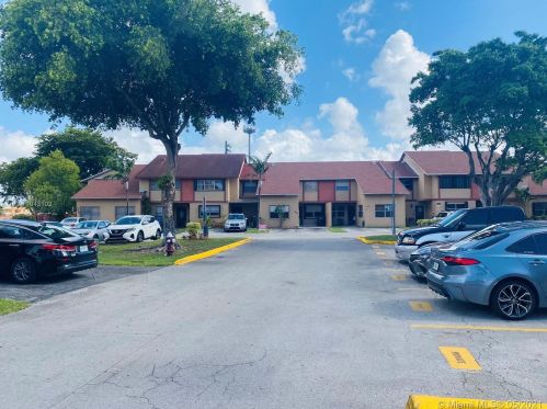 859 41st St, Hialeah, FL 33013-2466