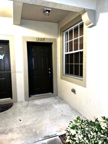 13107 42nd St, Hollywood, FL 33027-3108