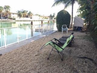 1183 Marseille Dr, Miami FL  33141-2813 exterior