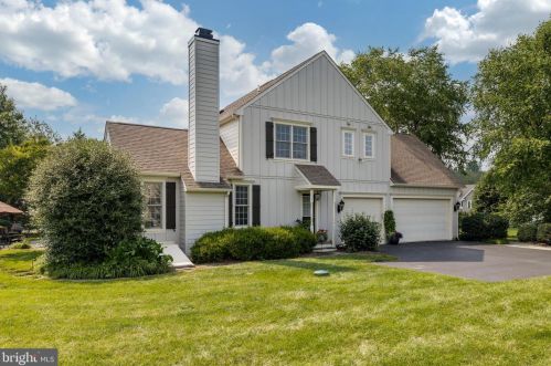 79 Margil Farm Dr, Downingtown, PA 19335-1535