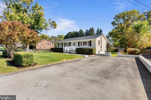 250 Euclid Ave, Charles Town WV  25414-1114 exterior