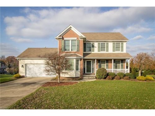1587 Pondview Dr, Bolivar, OH 44612-8678