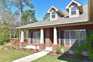 697 Mohegan Cir, Cantonment, FL 32533-5634