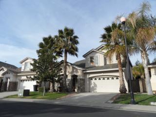 1748 Terracina Cir, Roseville, CA 95747-5042