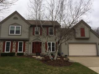 8038 85th St, Hales Corners, WI 53132-8571