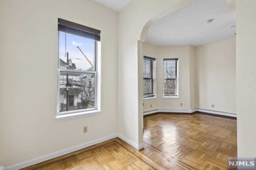 55 Bonn Pl, Union City NJ  07086-6903 exterior