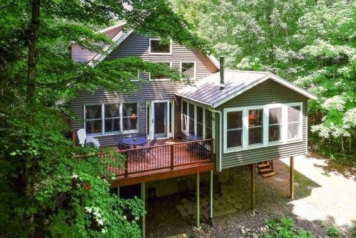 15381 360th St, Stanley, WI 54768-5720