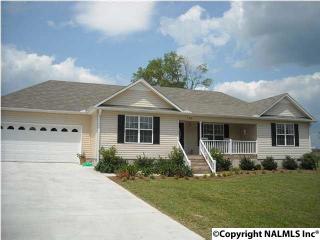 140 Land Cir, Albertville, AL 35950-4359