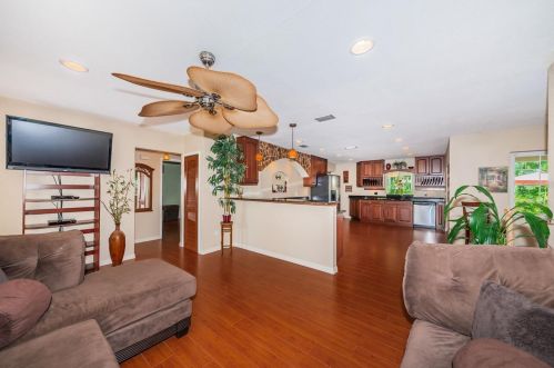 2152 75th Way, Saint Petersburg FL  33710-3846 exterior