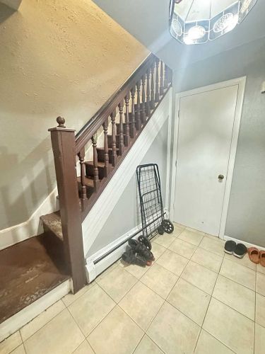 85 Cottage St, Poughkeepsie NY  12601-2724 exterior