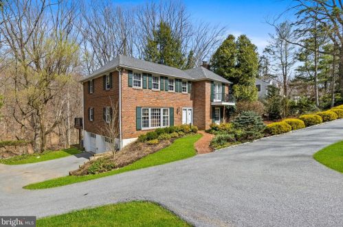 1549 Maple Ave, Paoli, PA 19301-1249