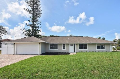 1360 Ingraham St, Naples, FL 34103-3286