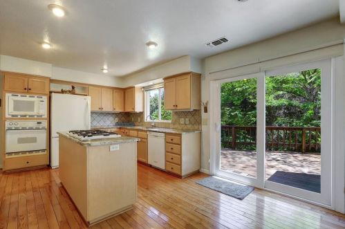 19221 Wolf Creek Rd, Grass Valley CA  95949-6913 exterior