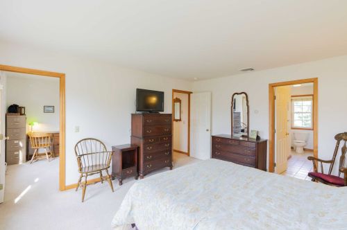 88 Wennington Dr, Poughkeepsie NY  12603-3843 exterior