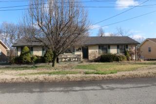 281 Southburn Dr, Hendersonville, TN 37075-2510