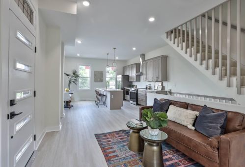 1255 Pike St, Covington KY  41011-2136 exterior