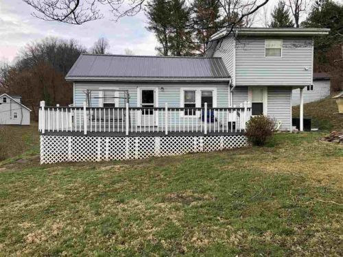 102 Rowe St, Hanging Rock, OH 45638-2969