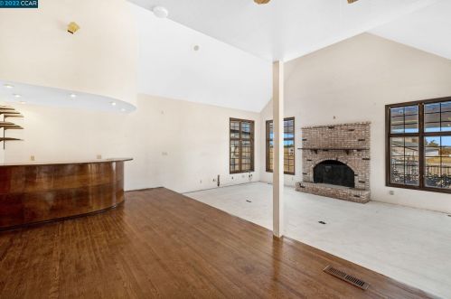 1900 Tule Ln, Oakley CA  94561-5088 exterior
