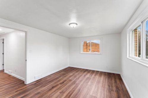 132 Firwood Dr, Bridgeville PA  15017-1204 exterior