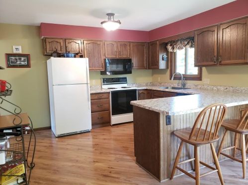 1225 20th St, Marshfield, WI 54449-5426