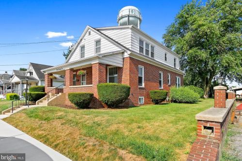 422 Hanover St, Hanover, PA 17331-2614