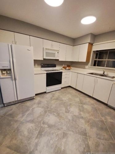 2959 Westlake Cir, Palm City FL  34990-2589 exterior