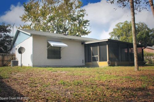 1659 Privateer Dr, Titusville, FL 32796-1568