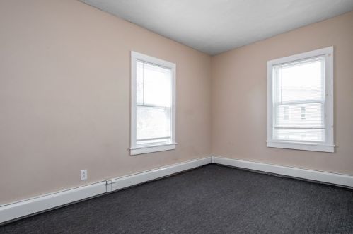 57 Fox St, Worcester MA  01604-4331 exterior