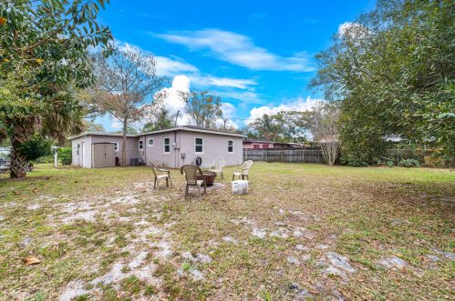 1641 28 Ave, Vero Beach FL 32960-3135 exterior