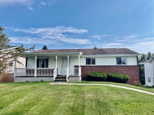 407 Palomino Dr, Noblestown, PA 15071-9321