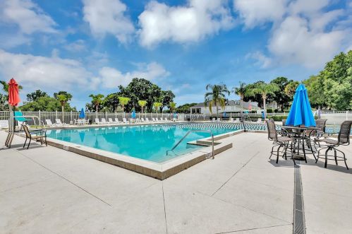 1364 Congressional Ct, Casselberry FL  32708-4362 exterior