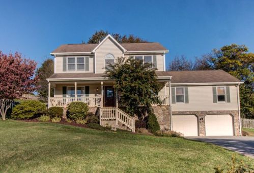 2407 Olde Salem Dr, Salem, VA 24153-6668