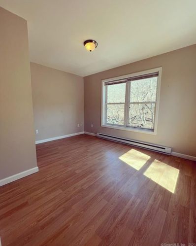 73 Spruce St, Norwich CT  06351-2328 exterior