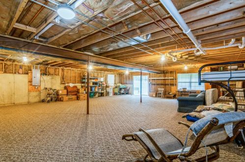 1648 Flag Ct, Crown Point IN  46307-9593 exterior