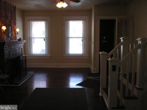 824 State St, Trenton, NJ 08618-5326